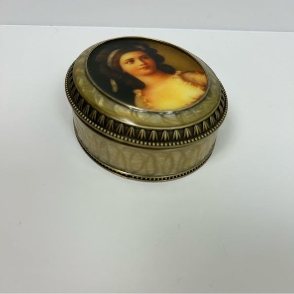 FSG Victorian Lady Enameld Trinket Box handmade - Picture 2 of 12